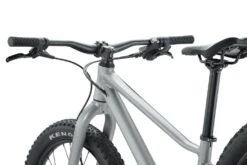 BMC Twostroke AL 24 MY23 -Fahrrad Serie Laden twostroke al 24 v1 gry blk red detail 6